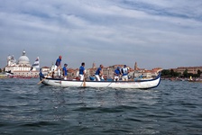 Ruderboot bei der Vogalonga